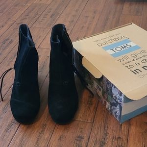 Desert wedge high black boot 8 1/2